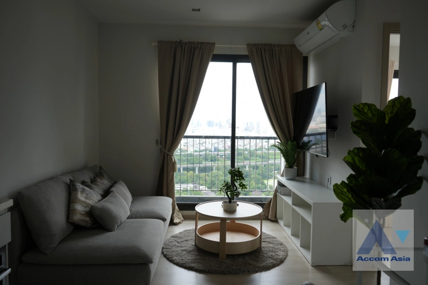 unit 2 Bedrooms  Condominium For Rent in Ploenchit, Bangkok  near BTS Ploenchit (AA42096)