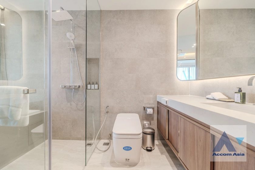 9  2 br Apartment for rent and sale in Sukhumvit ,Bangkok BTS Phrom Phong at Luxury Brand New Low-Rise Apartment, near BTS AA42097