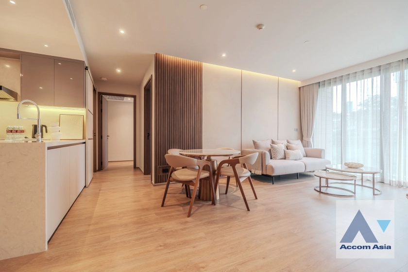  1  3 br Apartment for rent and sale in Sukhumvit ,Bangkok BTS Phrom Phong at Luxury Brand New Low-Rise Apartment, near BTS AA42098