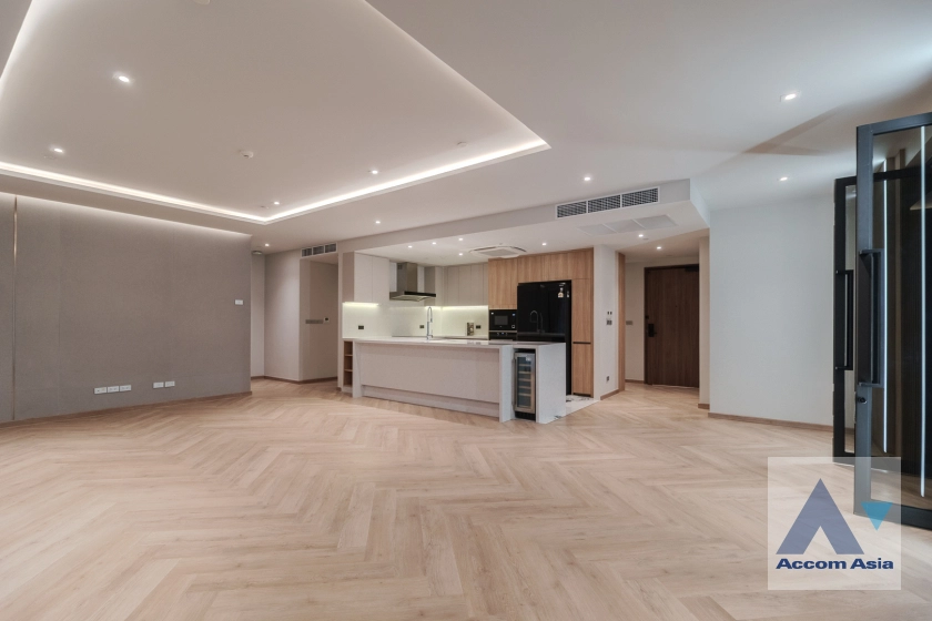  Luxury Brand New Low-Rise Apartment, near BTS Apartment  3 Bedroom for Sale & Rent BTS Phrom Phong in Sukhumvit Bangkok