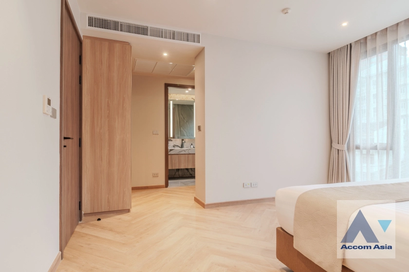 19  3 br Apartment For Rent in Sukhumvit ,Bangkok BTS Phrom Phong at Luxury Brand New Low-Rise Apartment, near BTS AA42101