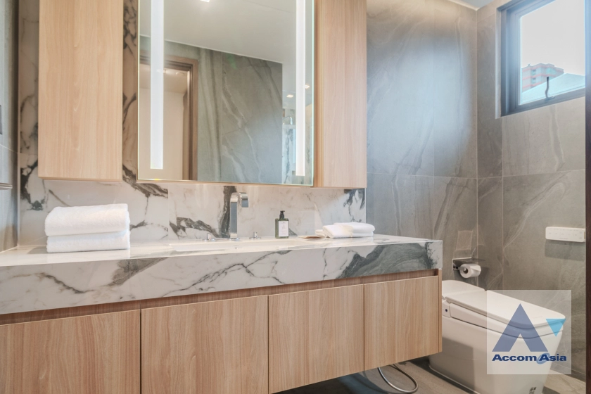 21  3 br Apartment For Rent in Sukhumvit ,Bangkok BTS Phrom Phong at Luxury Brand New Low-Rise Apartment, near BTS AA42101