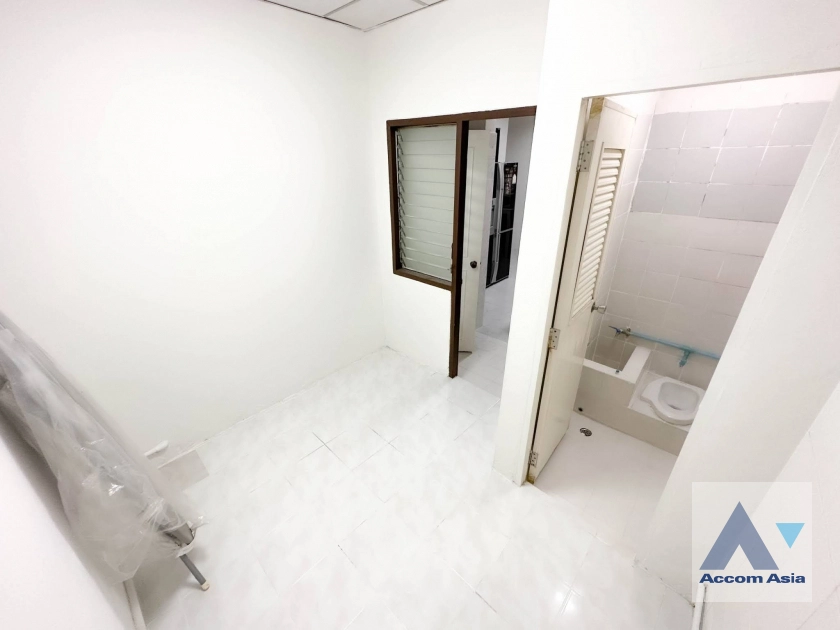 11  3 br Townhouse For Rent in Sukhumvit ,Bangkok BTS Udomsuk at Home Avenue AA42104