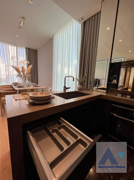 7  2 br Condominium for rent and sale in Ploenchit ,Bangkok BTS Chitlom at 28 Chidlom AA42116