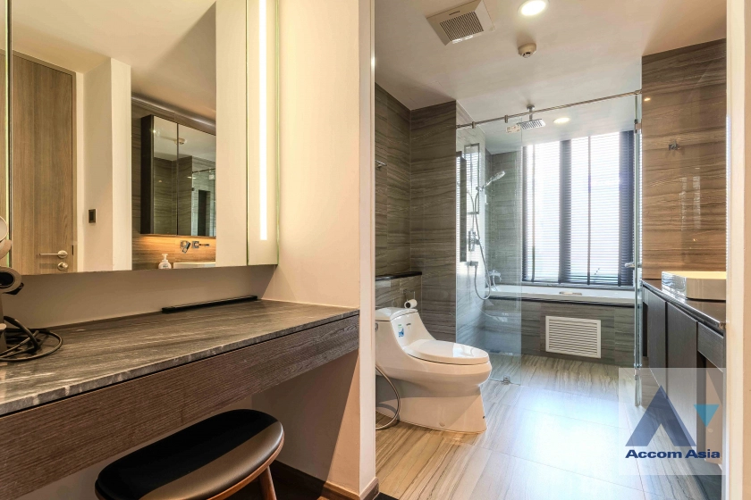 11  3 br Condominium For Rent in Ploenchit ,Bangkok BTS Ratchadamri - MRT Silom at Klass Sarasin-Rajdamri AA42119