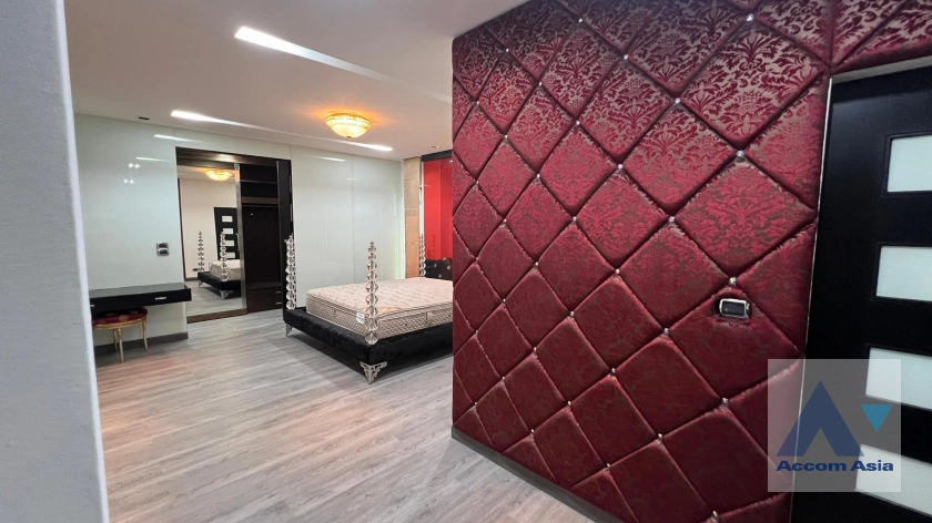 15  5 br House for rent and sale in Sukhumvit ,Bangkok BTS Phrom Phong AA42137