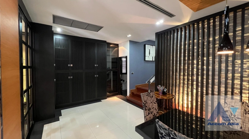 12  5 br House for rent and sale in Sukhumvit ,Bangkok BTS Phrom Phong AA42137