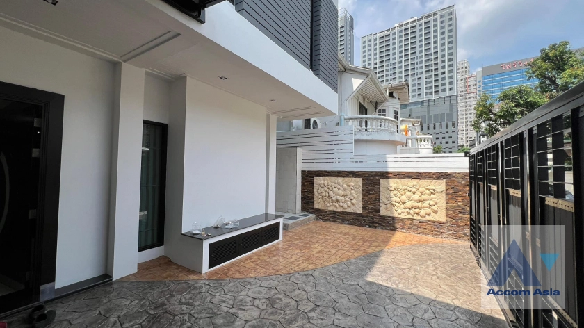 34  5 br House for rent and sale in Sukhumvit ,Bangkok BTS Phrom Phong AA42137