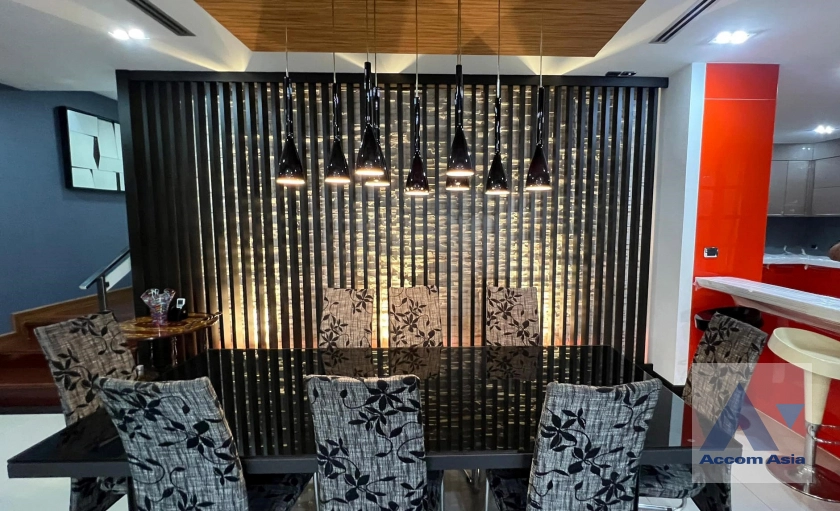 9  5 br House for rent and sale in Sukhumvit ,Bangkok BTS Phrom Phong AA42137