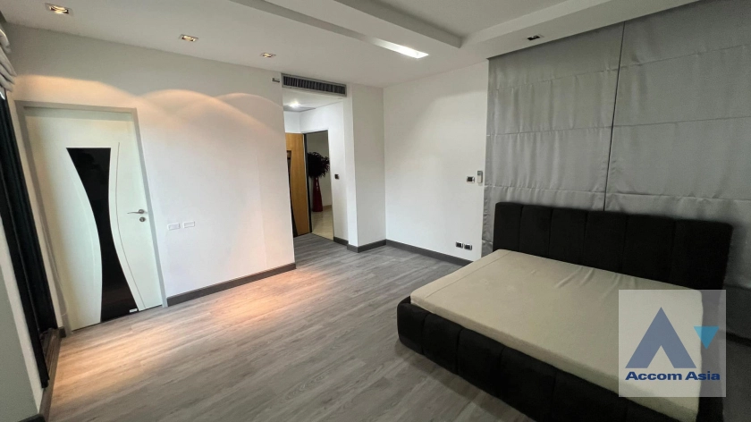 28  5 br House for rent and sale in Sukhumvit ,Bangkok BTS Phrom Phong AA42137