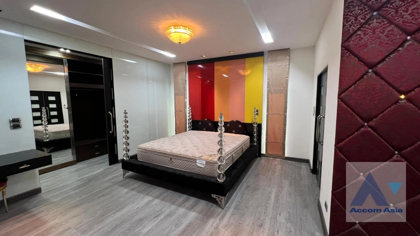 11  5 br House for rent and sale in Sukhumvit ,Bangkok BTS Phrom Phong AA42137