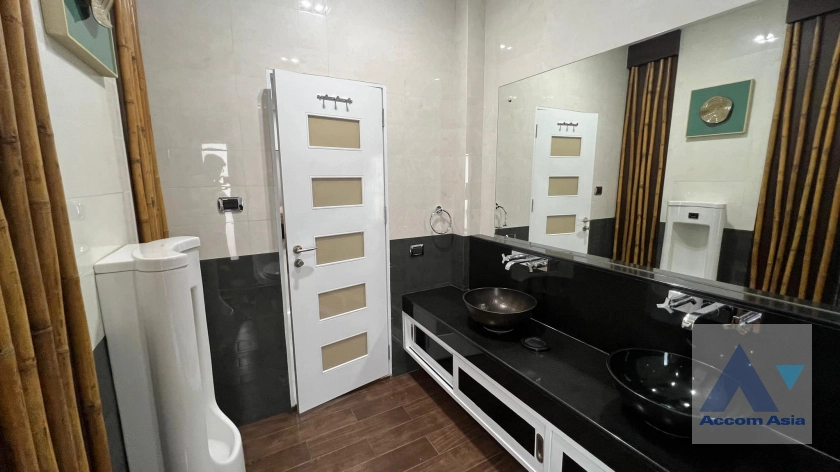 30  5 br House for rent and sale in Sukhumvit ,Bangkok BTS Phrom Phong AA42137