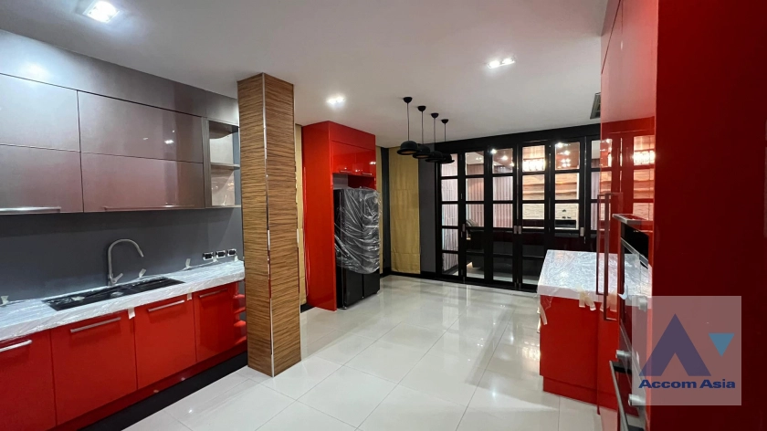 6  5 br House for rent and sale in Sukhumvit ,Bangkok BTS Phrom Phong AA42137