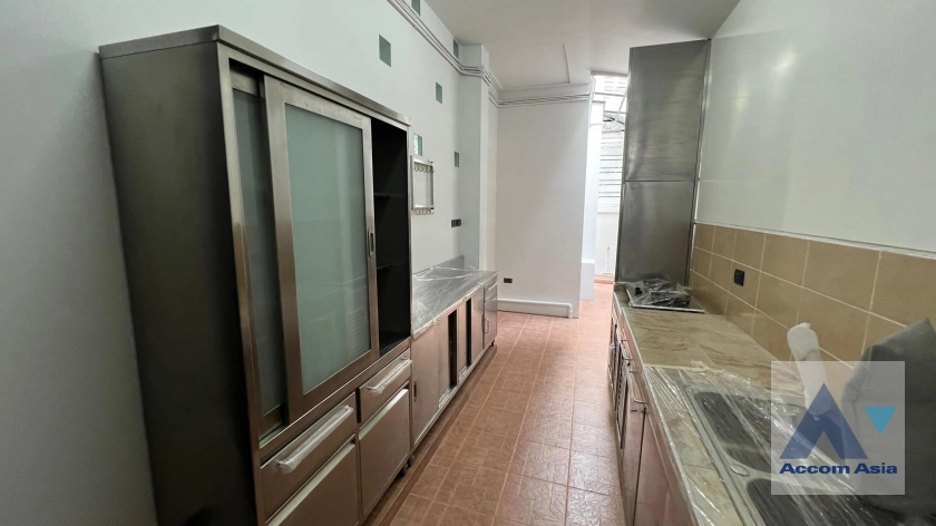 32  5 br House for rent and sale in Sukhumvit ,Bangkok BTS Phrom Phong AA42137