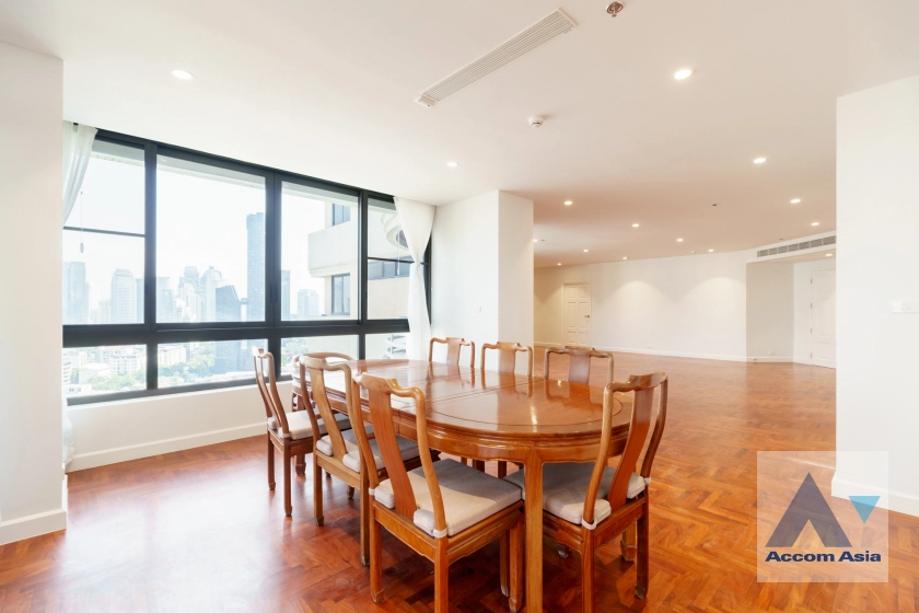 5  4 br Condominium For Rent in Sukhumvit ,Bangkok BTS Phrom Phong at Ruamsuk Condominium AA42145