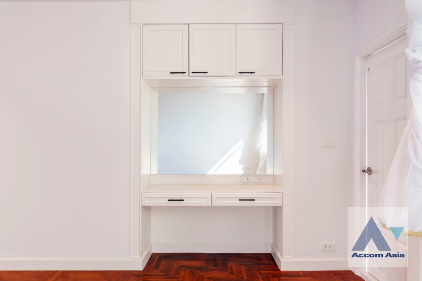 27  4 br Condominium For Rent in Sukhumvit ,Bangkok BTS Phrom Phong at Ruamsuk Condominium AA42145