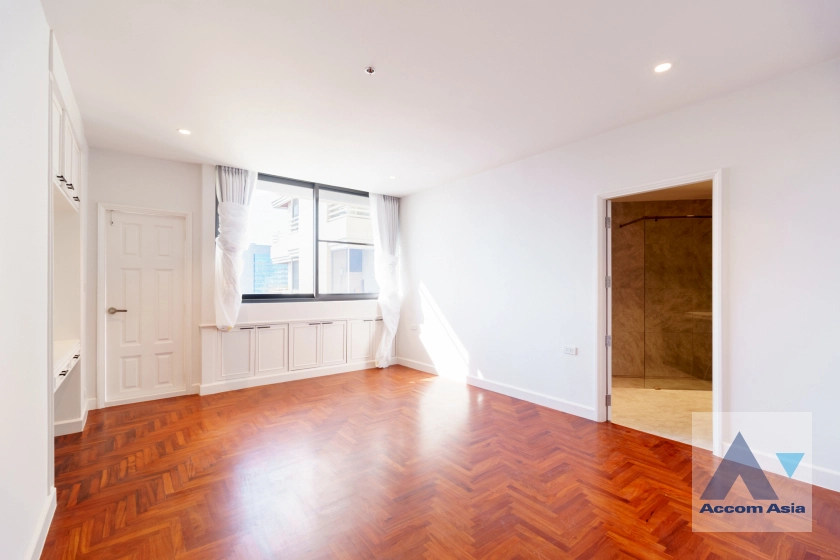 29  4 br Condominium For Rent in Sukhumvit ,Bangkok BTS Phrom Phong at Ruamsuk Condominium AA42145