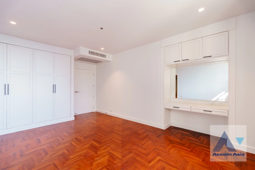 30  4 br Condominium For Rent in Sukhumvit ,Bangkok BTS Phrom Phong at Ruamsuk Condominium AA42145