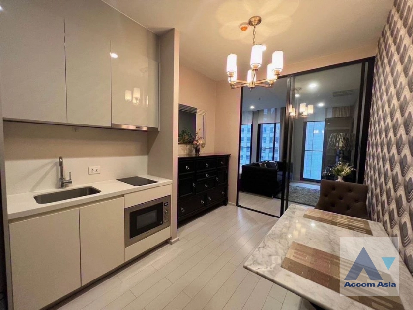 Noble Ploenchit Condominium  1 Bedroom for Sale BTS Ploenchit in Ploenchit Bangkok