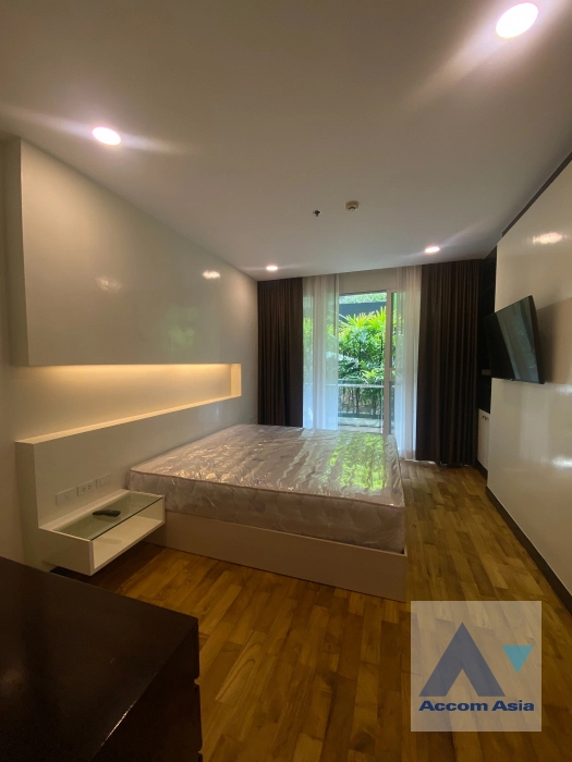unit 3 Bedrooms  Apartment For Rent & Sale in Sukhumvit, Bangkok  near BTS Thong Lo (AA42160)