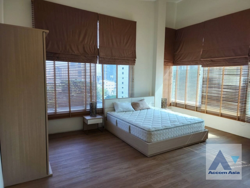 5  2 br Condominium for rent and sale in  ,Bangkok BTS Ari at Villa Rachakhru AA42163