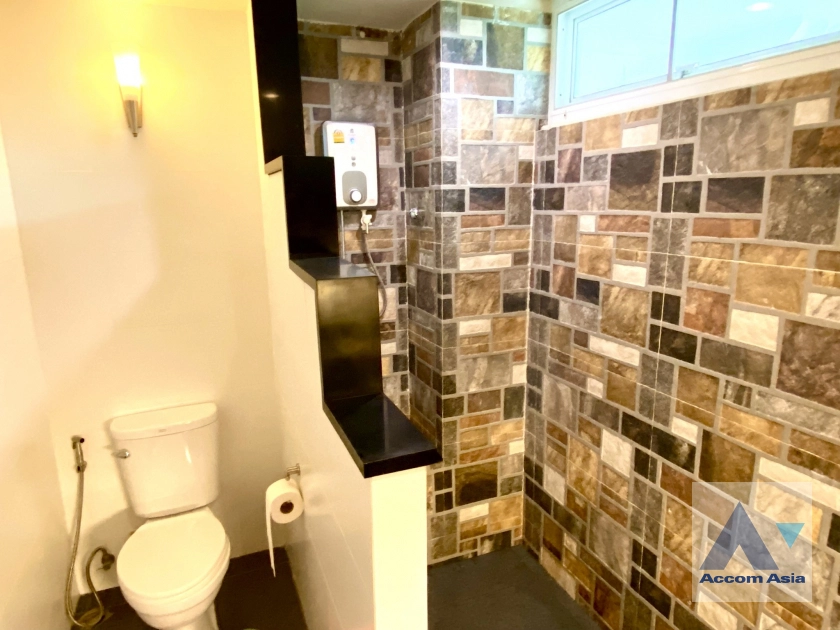 20  3 br Townhouse For Sale in Sathorn ,Bangkok  AA42178