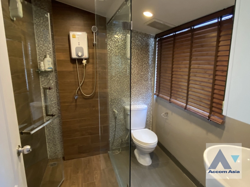 16  3 br Townhouse For Sale in Sathorn ,Bangkok  AA42178
