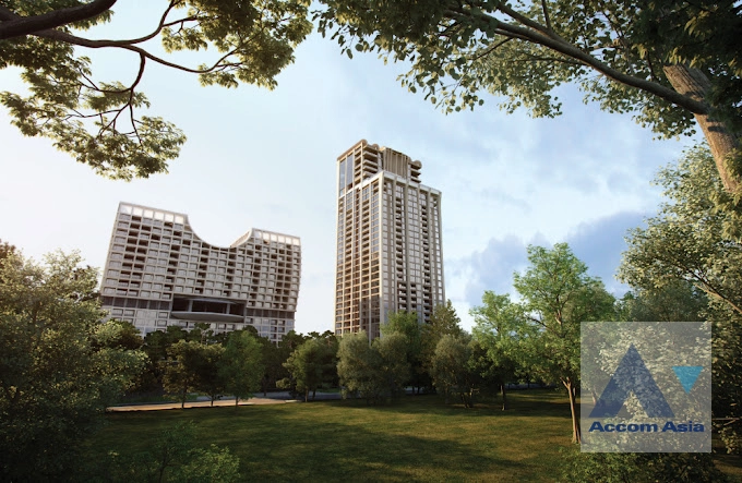 unit 3 Bedrooms  Condominium For Rent in Ploenchit, Bangkok  near BTS Chitlom (AA42193)