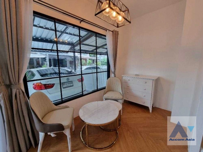 unit 3 Bedrooms  Townhouse For Rent in Pattanakarn, Bangkok  near BTS On Nut (AA42209)