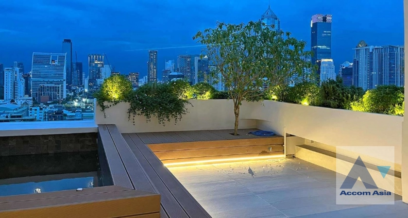 16  2 br Condominium For Sale in Sukhumvit ,Bangkok BTS Nana at Crystal Garden AA42214