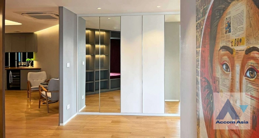 14  2 br Condominium For Sale in Sukhumvit ,Bangkok BTS Nana at Crystal Garden AA42214