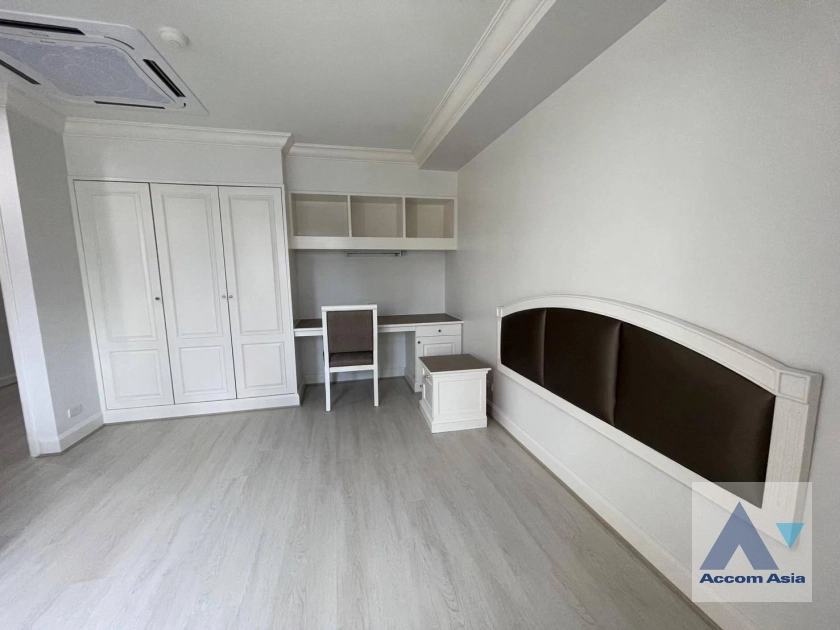 8  3 br Apartment For Rent in Sukhumvit ,Bangkok BTS Asok - MRT Sukhumvit at Perfect Apartment for Big Family, Prime Location Near Main Street AA42231