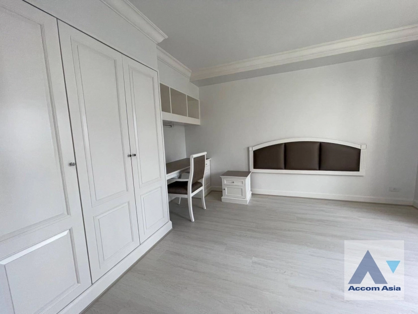11  3 br Apartment For Rent in Sukhumvit ,Bangkok BTS Asok - MRT Sukhumvit at Perfect Apartment for Big Family, Prime Location Near Main Street AA42231
