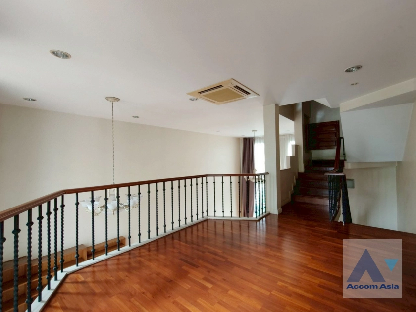 7  4 br House for rent and sale in Sukhumvit ,Bangkok BTS Thong Lo at Baan Klang Krung Thonglor AA42239