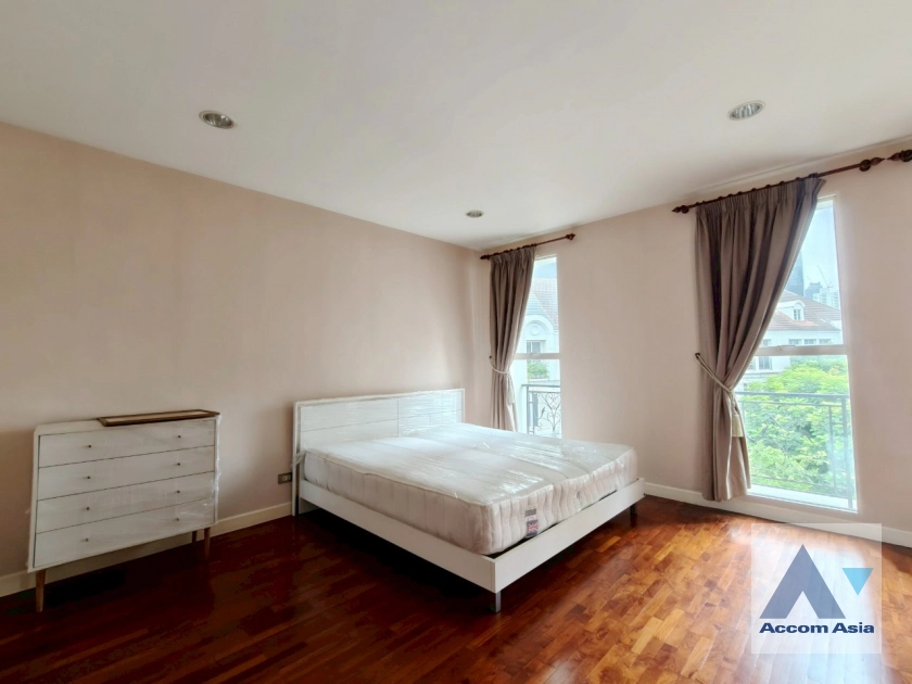 8  4 br House for rent and sale in Sukhumvit ,Bangkok BTS Thong Lo at Baan Klang Krung Thonglor AA42239