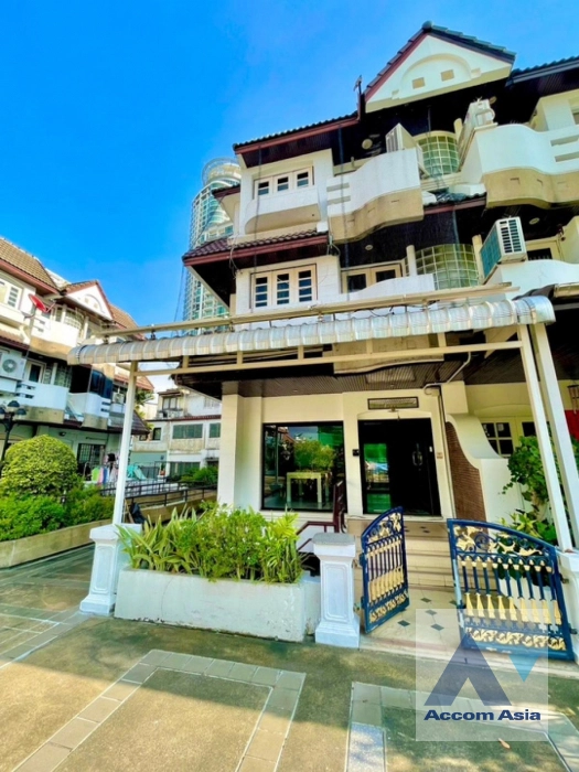  1  4 br Townhouse For Rent in Sukhumvit ,Bangkok BTS Phra khanong at Regent 71 AA42246