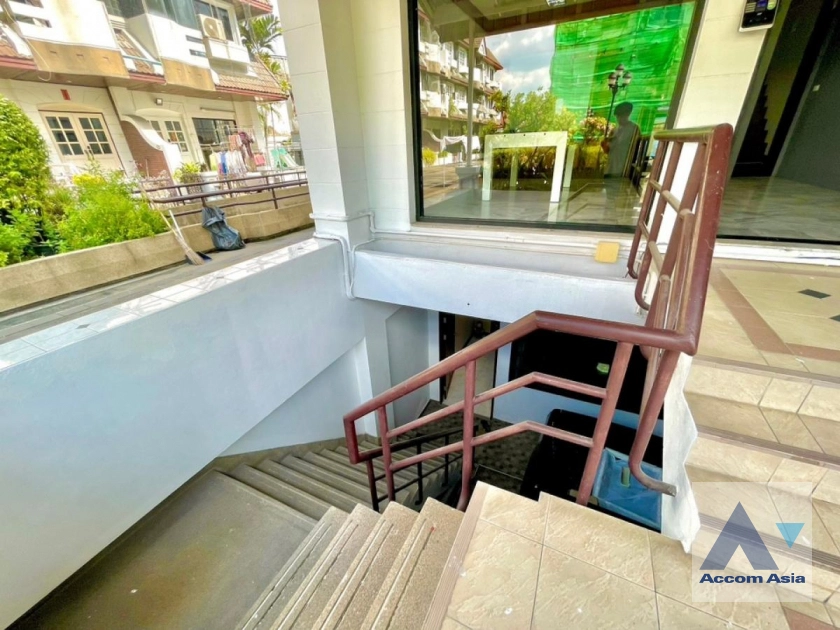 5  4 br Townhouse For Rent in Sukhumvit ,Bangkok BTS Phra khanong at Regent 71 AA42246