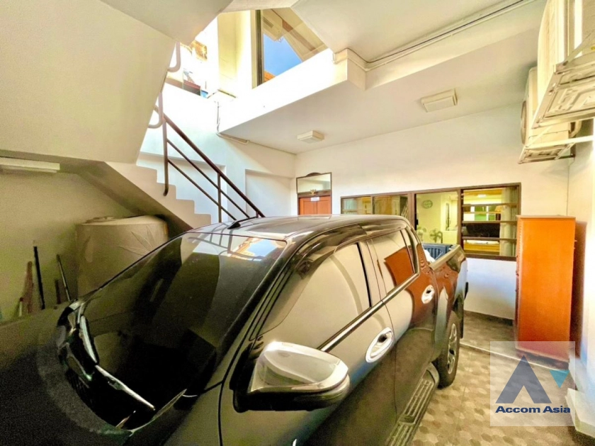 6  4 br Townhouse For Rent in Sukhumvit ,Bangkok BTS Phra khanong at Regent 71 AA42246