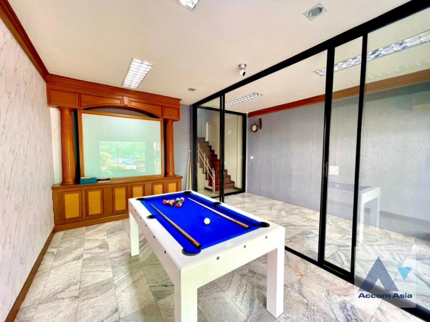 27  4 br Townhouse For Rent in Sukhumvit ,Bangkok BTS Phra khanong at Regent 71 AA42246