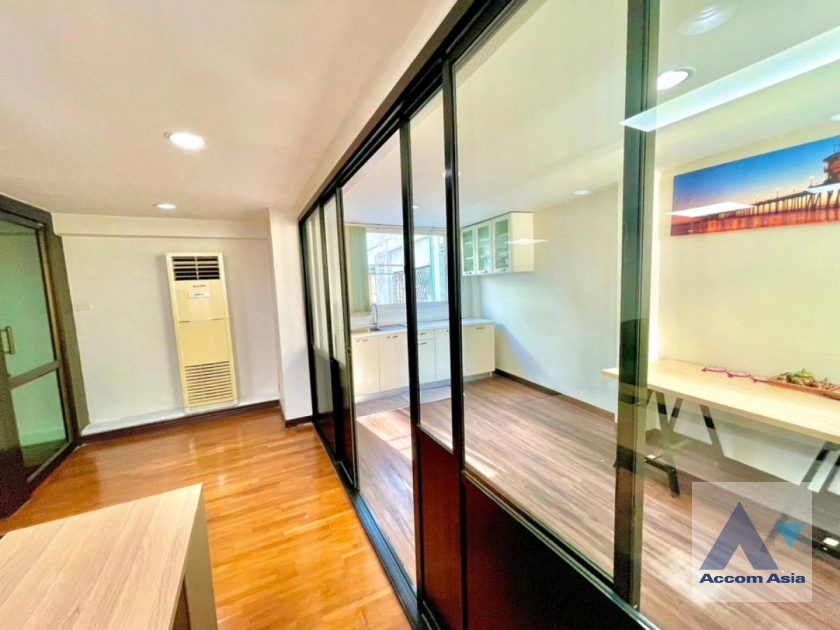 30  4 br Townhouse For Rent in Sukhumvit ,Bangkok BTS Phra khanong at Regent 71 AA42246