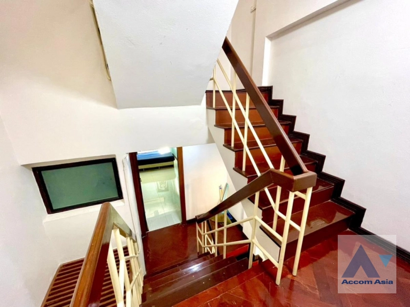 39  4 br Townhouse For Rent in Sukhumvit ,Bangkok BTS Phra khanong at Regent 71 AA42246