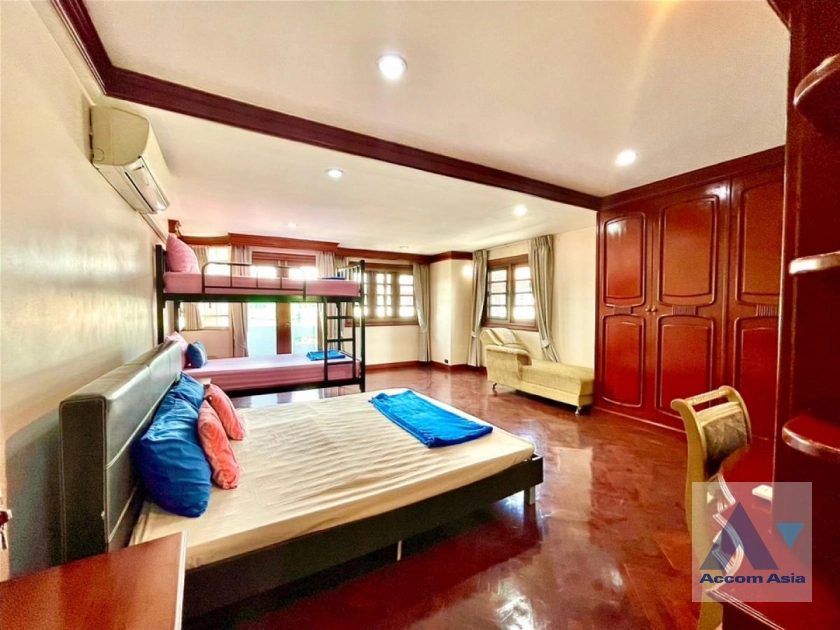 35  4 br Townhouse For Rent in Sukhumvit ,Bangkok BTS Phra khanong at Regent 71 AA42246