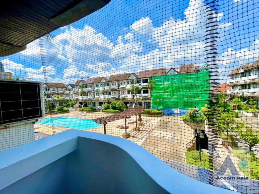 42  4 br Townhouse For Rent in Sukhumvit ,Bangkok BTS Phra khanong at Regent 71 AA42246