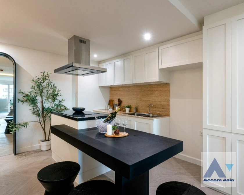 25  3 br Condominium For Sale in Sukhumvit ,Bangkok BTS Ekkamai at Le Nice Ekamai AA42253