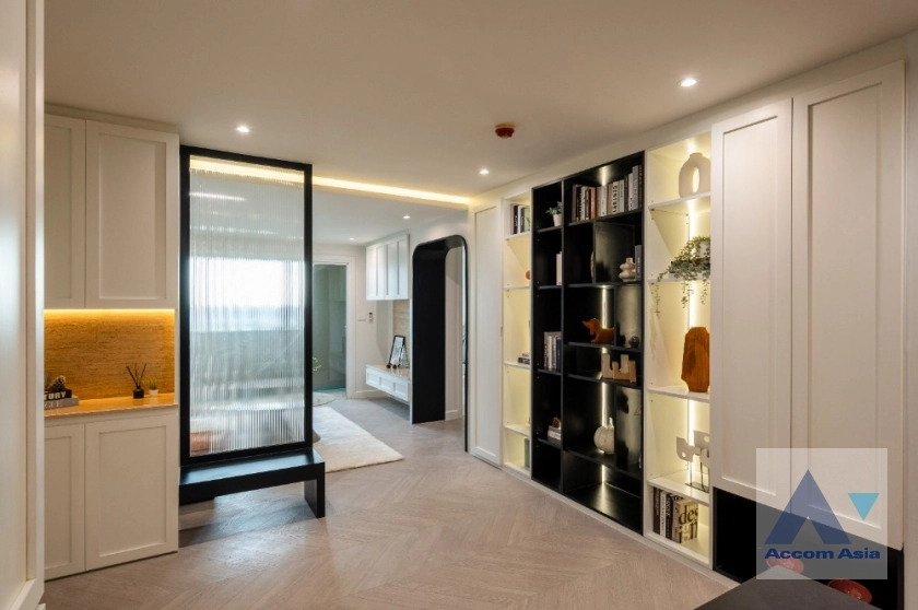 11  3 br Condominium For Sale in Sukhumvit ,Bangkok BTS Ekkamai at Le Nice Ekamai AA42253