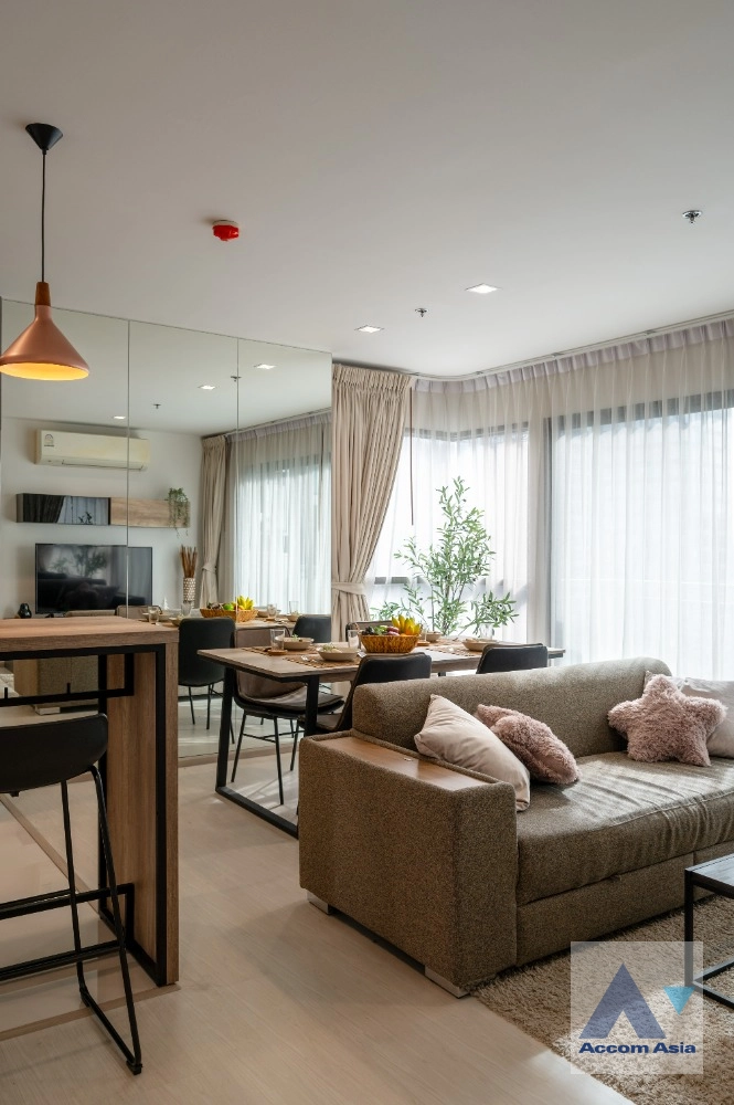 unit 2 Bedrooms  Condominium For Sale in Sukhumvit, Bangkok  near BTS Thong Lo (AA42257)