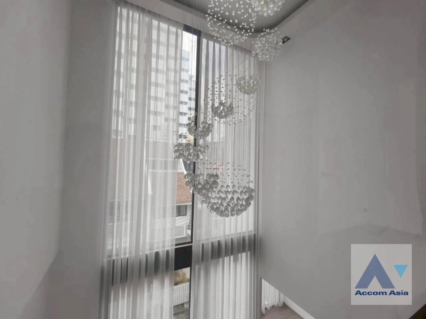 20  4 br Townhouse For Sale in Sukhumvit ,Bangkok BTS Asok AA42261