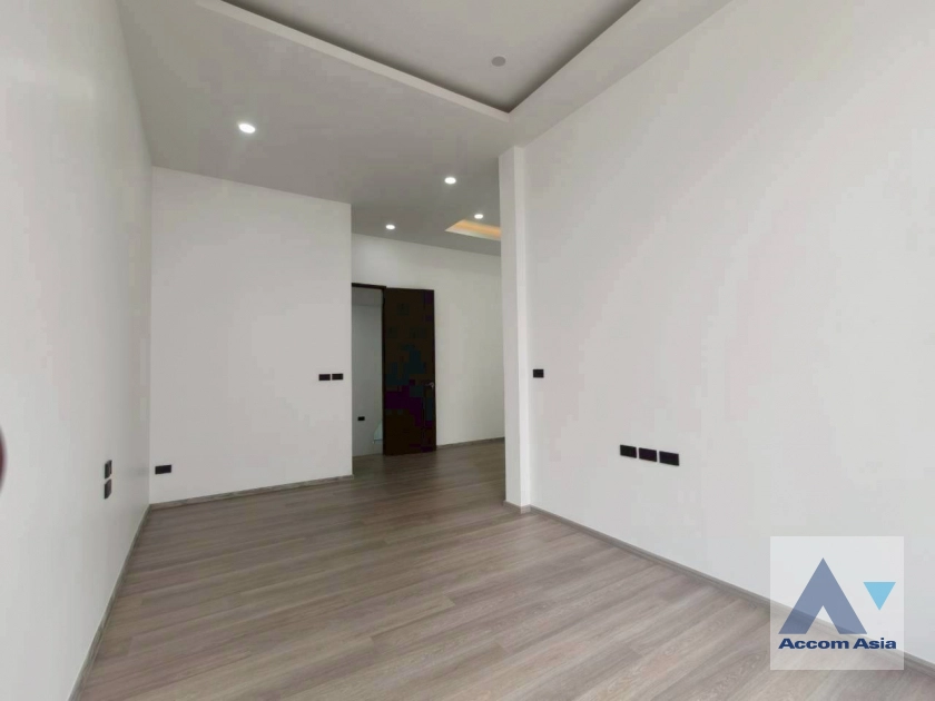 36  4 br Townhouse For Sale in Sukhumvit ,Bangkok BTS Asok AA42261