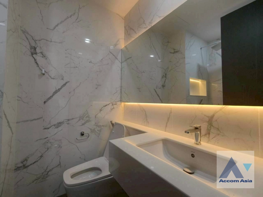 31  4 br Townhouse For Sale in Sukhumvit ,Bangkok BTS Asok AA42261