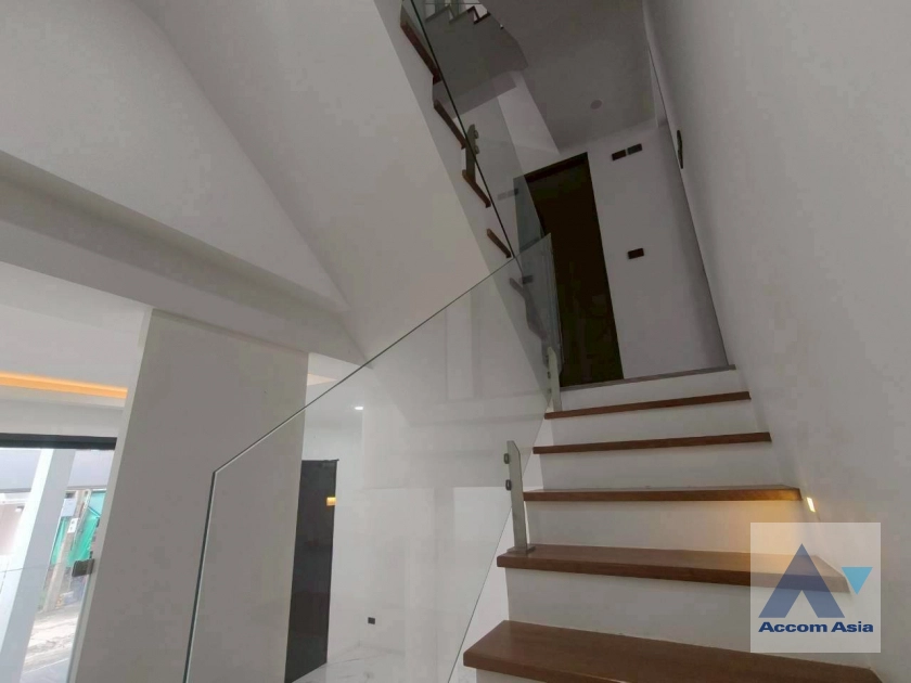 38  4 br Townhouse For Sale in Sukhumvit ,Bangkok BTS Asok AA42261